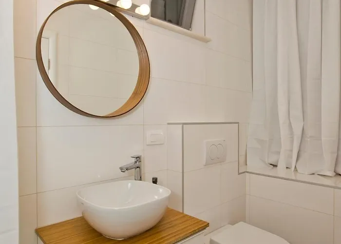 Dinko * フヴァル